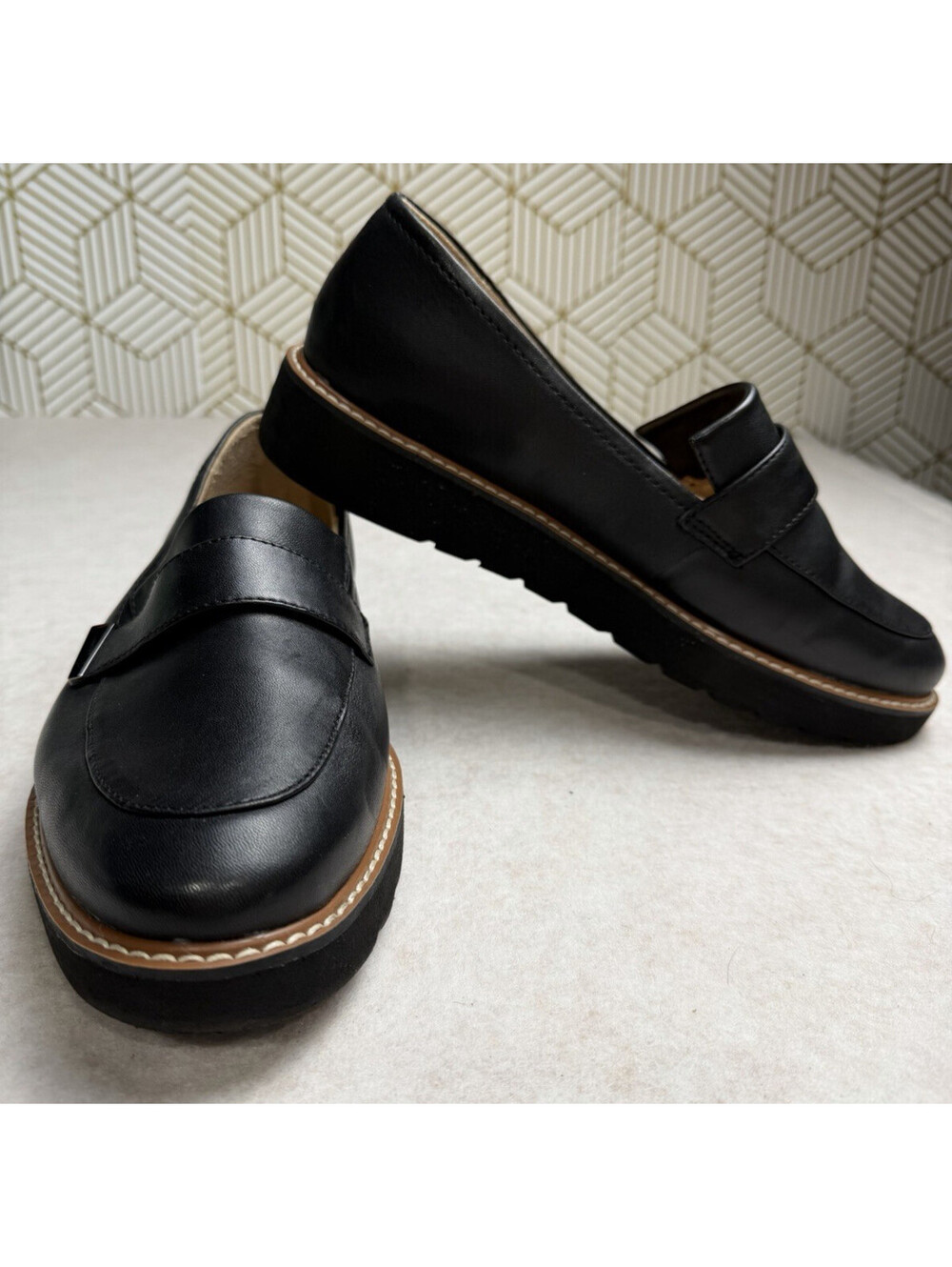 Naturalizer Adiline Loafer Women's 8W Black Slip On Leather Flat Comfort Shoes